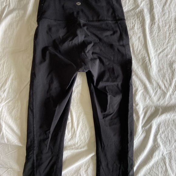 Lululemon Mesh Leggings 21” - Picture 5 of 5